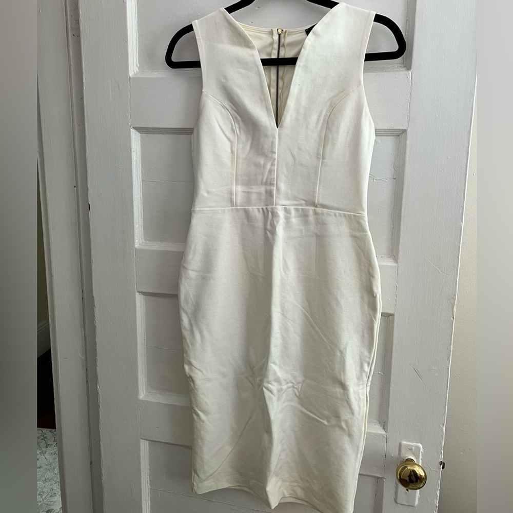 Lulu’s sleeveless ivory midi/mini professional knee length dress back zipper
